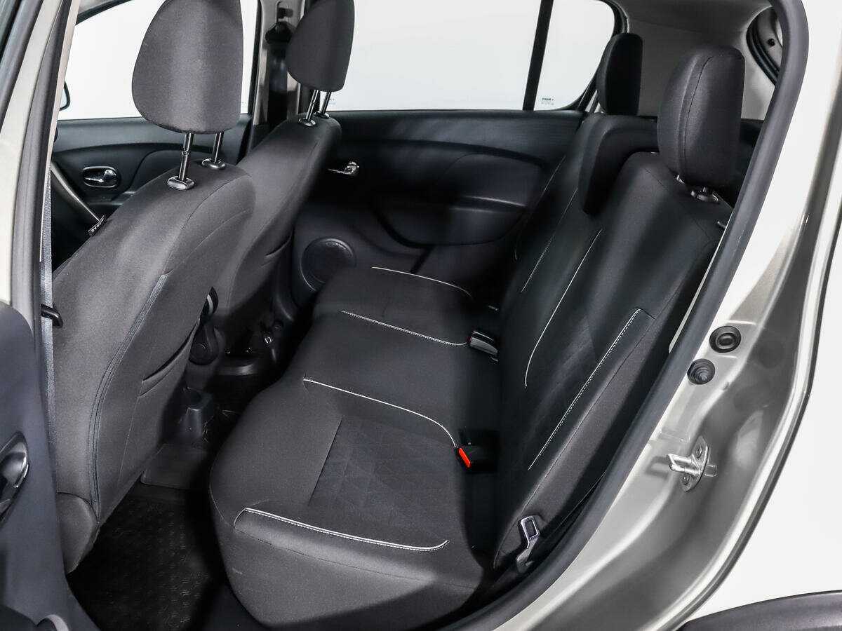 Б/У Рено Сандеро 2019 года. Фото: #9