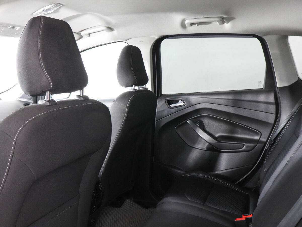 Б/У Форд Куга 2017 года. Фото: #11