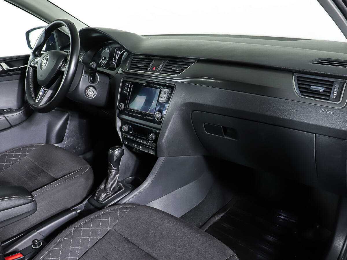 Б/У Шкода Рапид 2017 года. Фото: #8