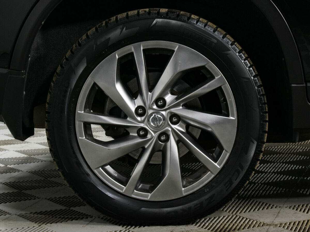 Б/У Ниссан Икс-Трейл 2016 года. Фото: #20