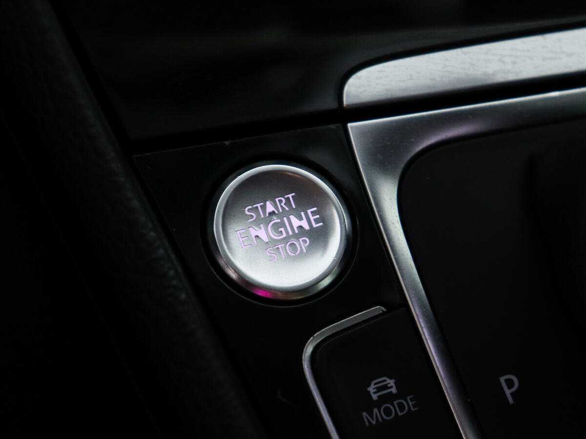 Б/У Фольксваген Гольф 2013 года. Фото: #14