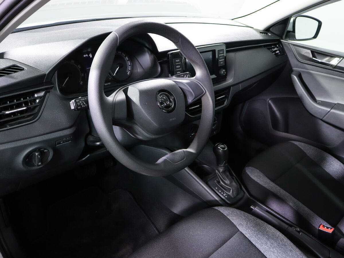 Б/У Шкода Рапид 2021 года. Фото: #13