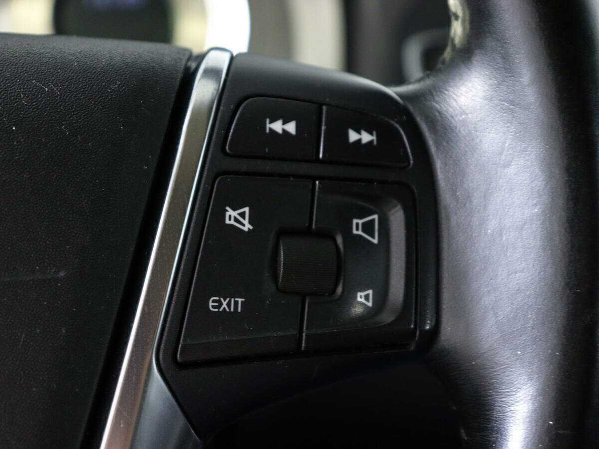 Б/У Вольво ИксЦ60 2012 года. Фото: #21