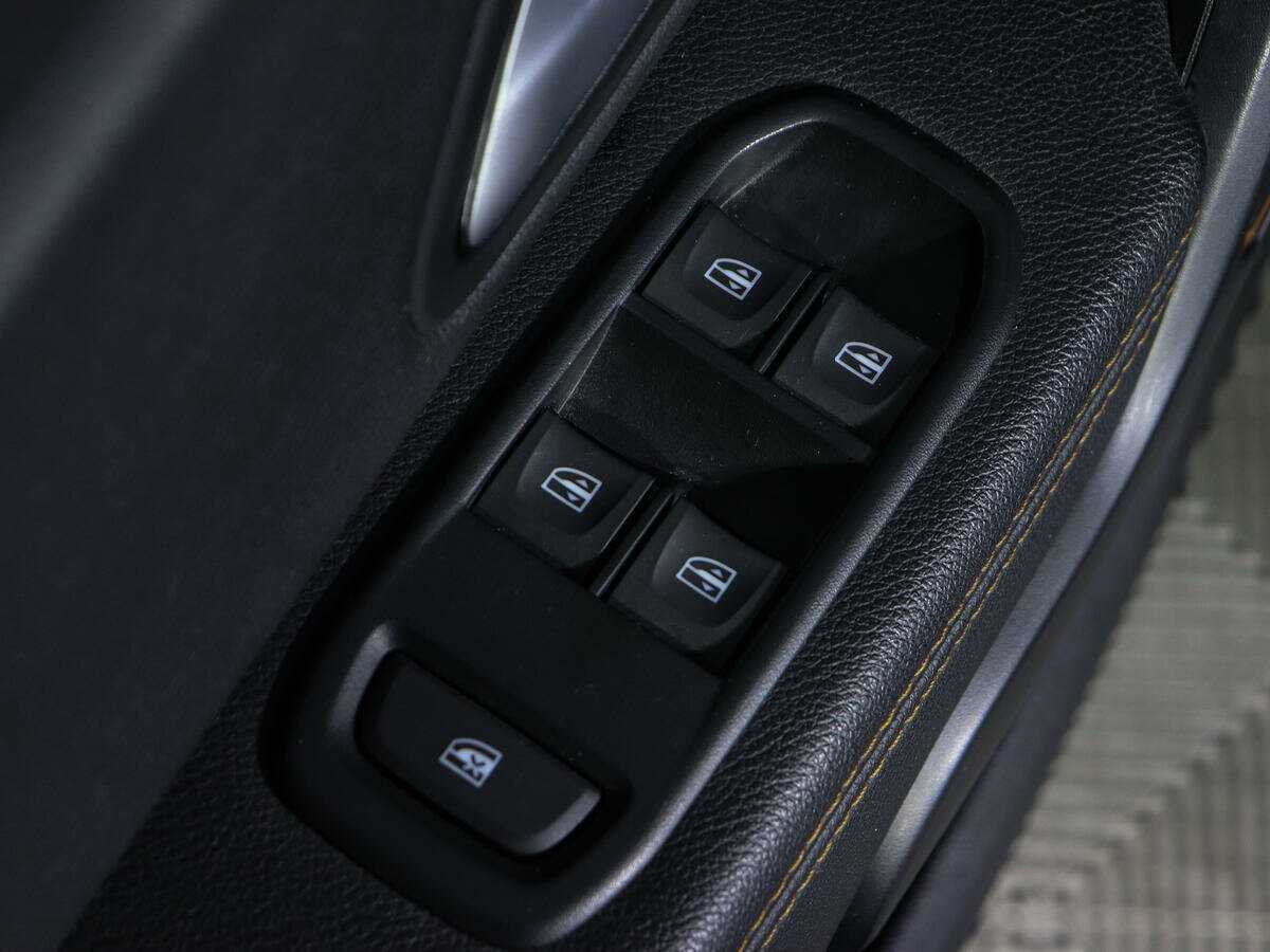 Б/У Рено Дастер 2021 года. Фото: #14