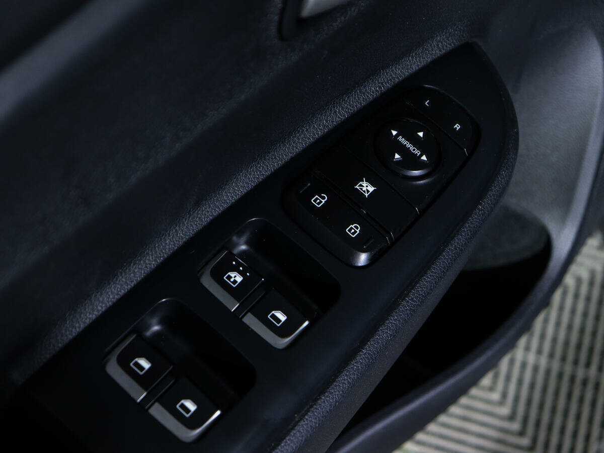 Б/У Киа Рио 2019 года. Фото: #13