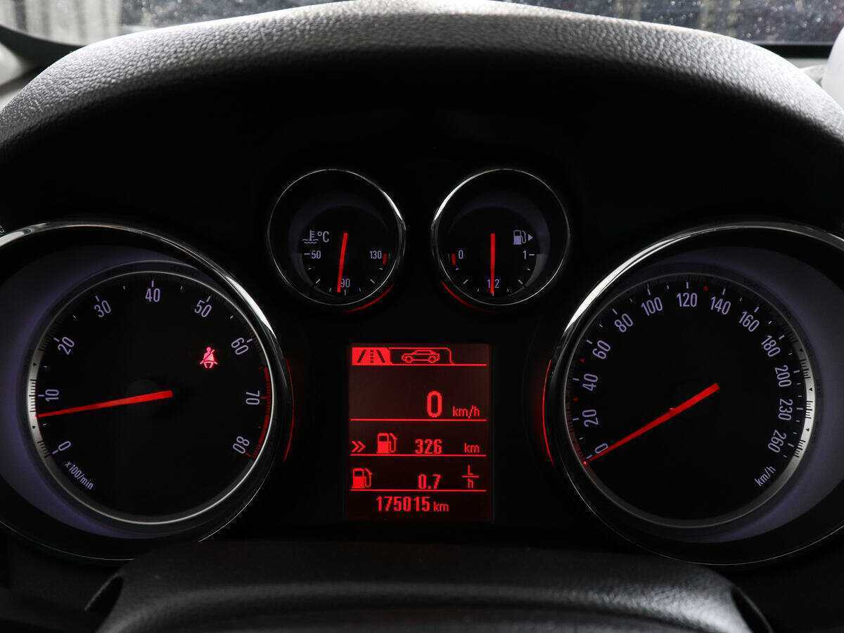 Б/У Опель Мокка 2014 года. Фото: #6