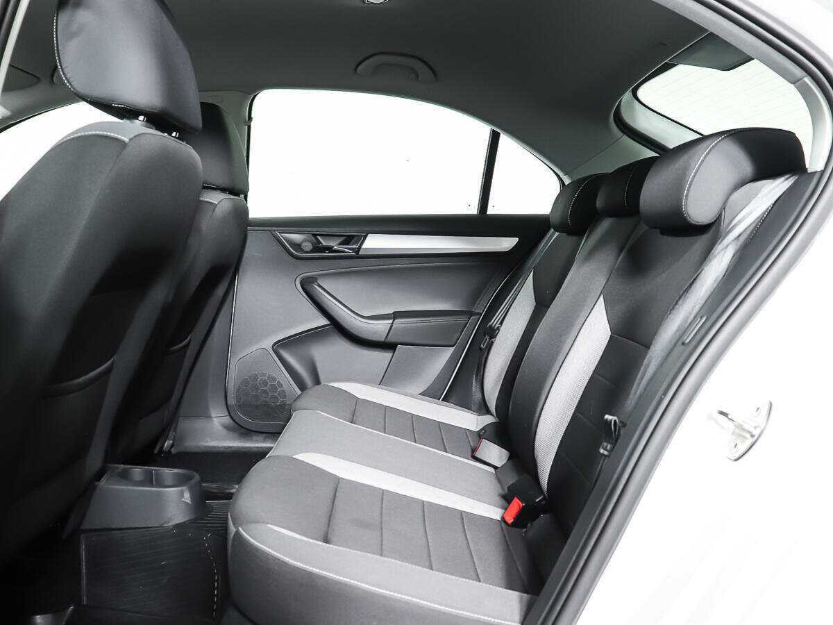 Б/У Шкода Рапид 2019 года. Фото: #8