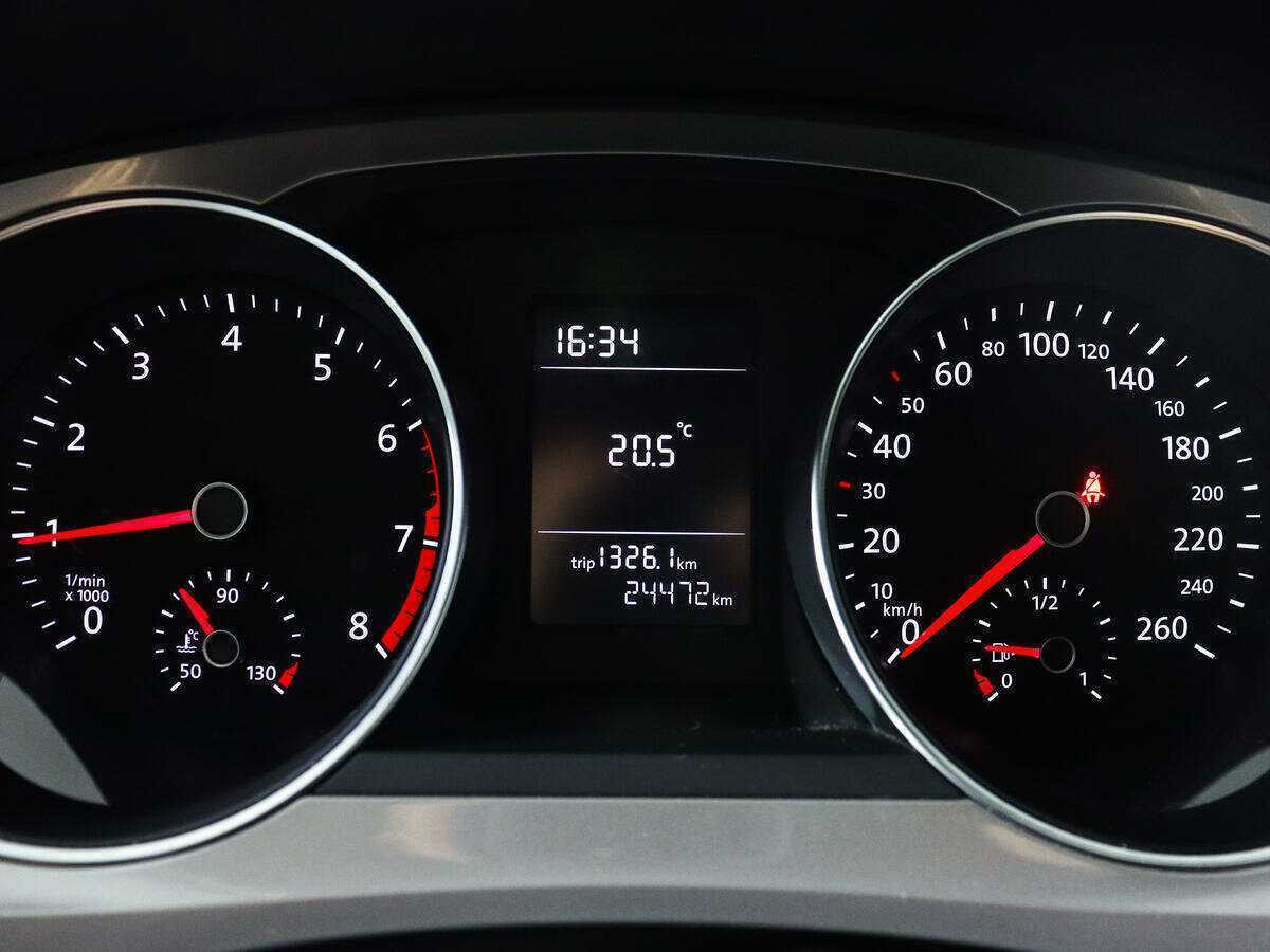 Б/У Фольксваген Джетта 2017 года. Фото: #8