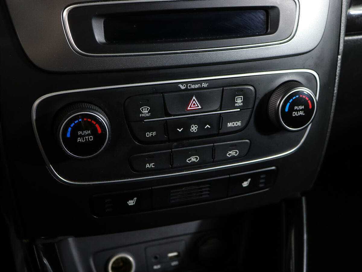 Б/У Киа Соренто 2015 года. Фото: #20