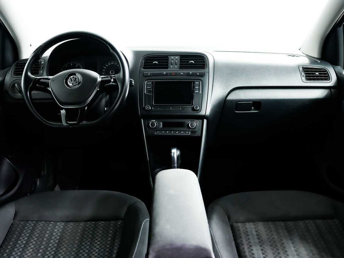 Б/У Фольксваген Поло 2015 года. Фото: #10