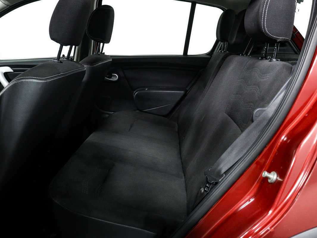 Б/У Рено Сандеро 2012 года. Фото: #11