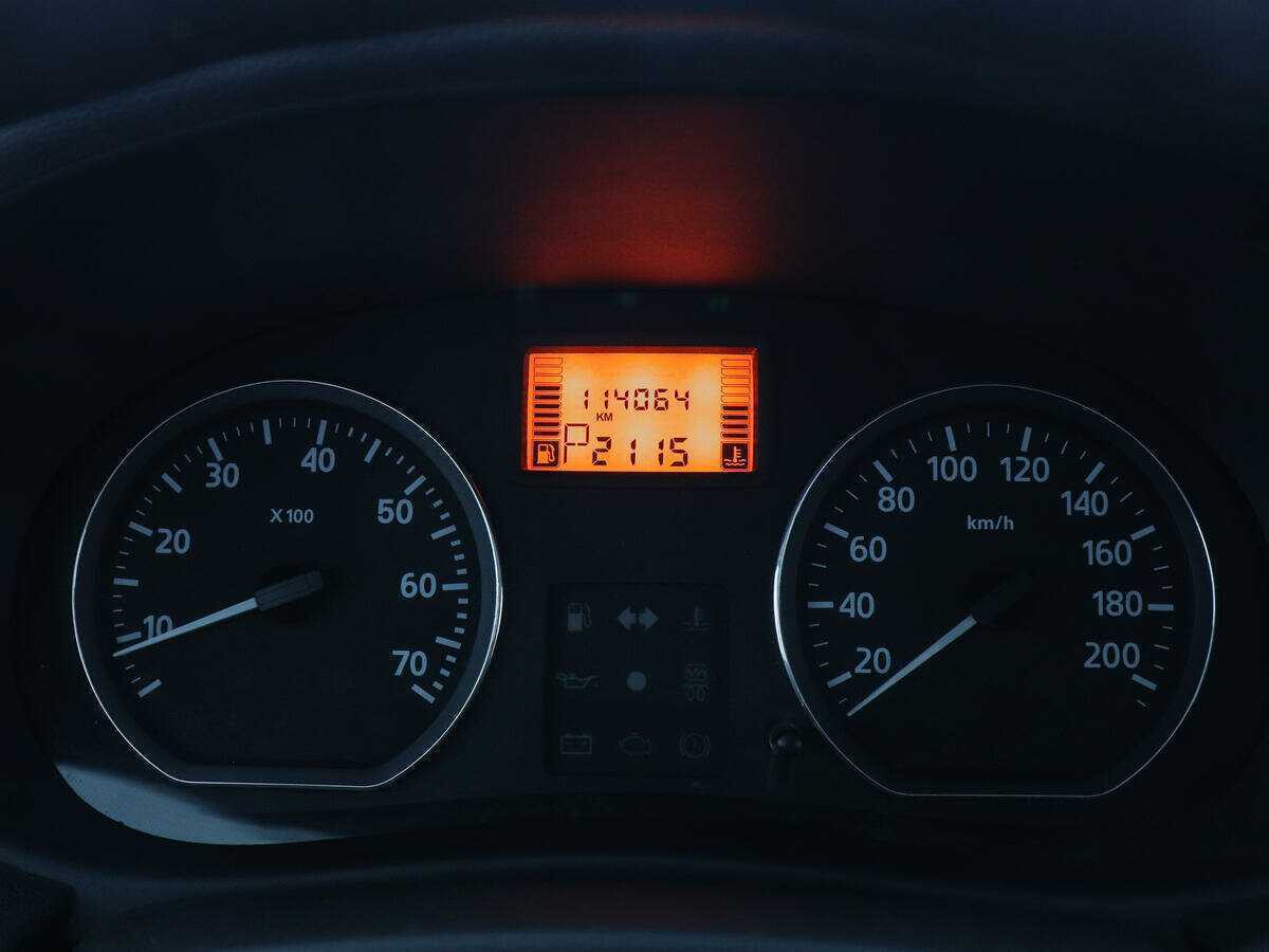 Б/У Ниссан Альмера 2014 года. Фото: #9