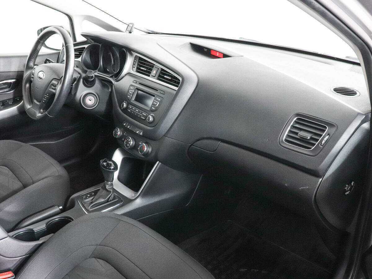 Б/У Киа Сид 2016 года. Фото: #9