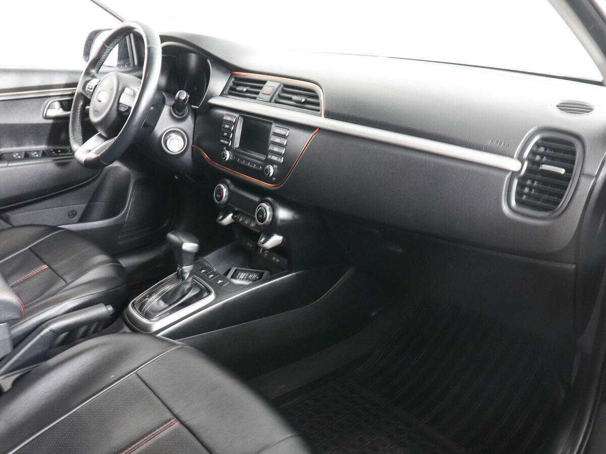 Б/У Киа Рио 2018 года. Фото: #9