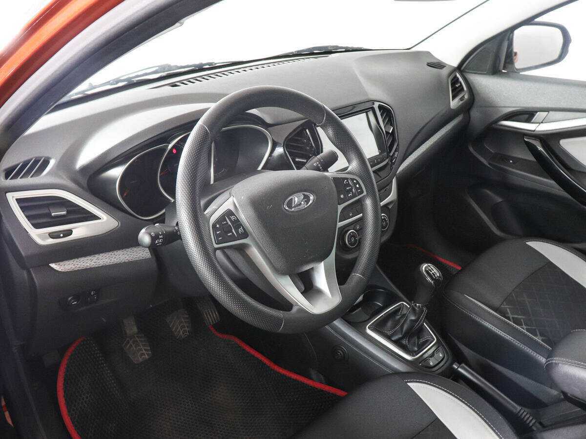 Б/У Лада (ВАЗ) Веста 2018 года. Фото: #8