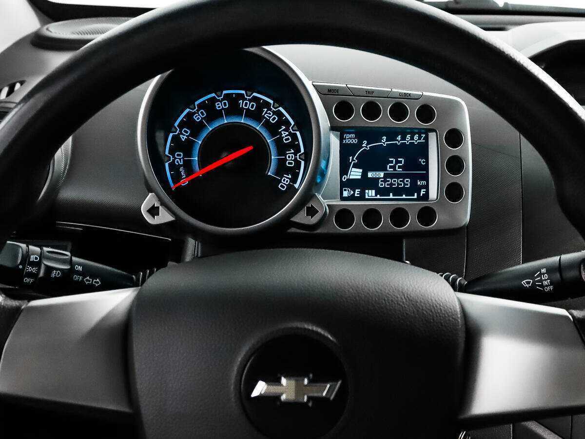 Б/У Шевроле Спарк 2013 года. Фото: #14