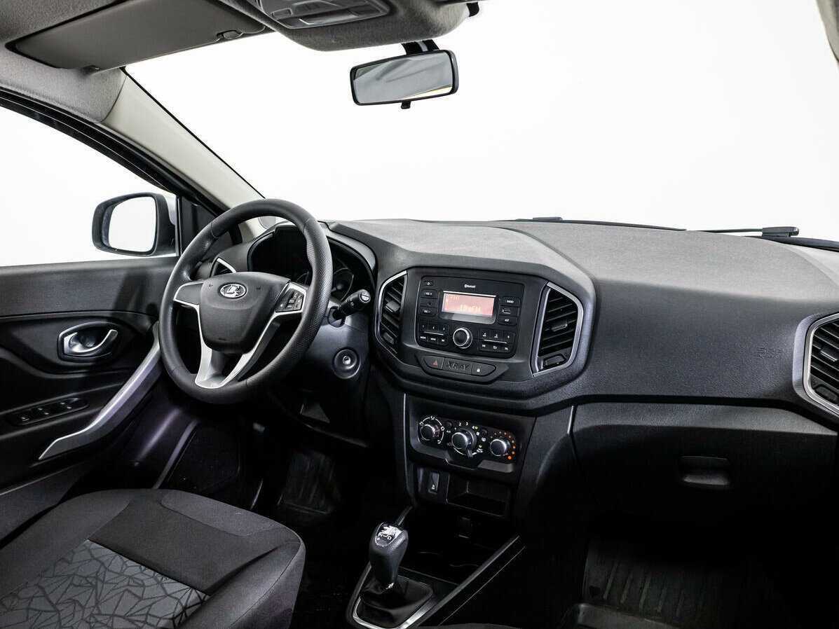 Б/У Лада (ВАЗ) ИКСРЭЙ 2018 года. Фото: #6