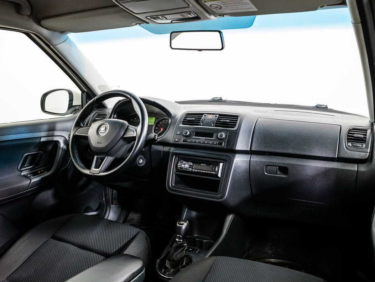 Б/У Шкода Фабия 2013 года. Фото: #8