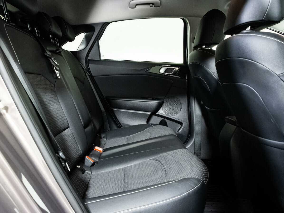 Б/У Киа Сид 2018 года. Фото: #16