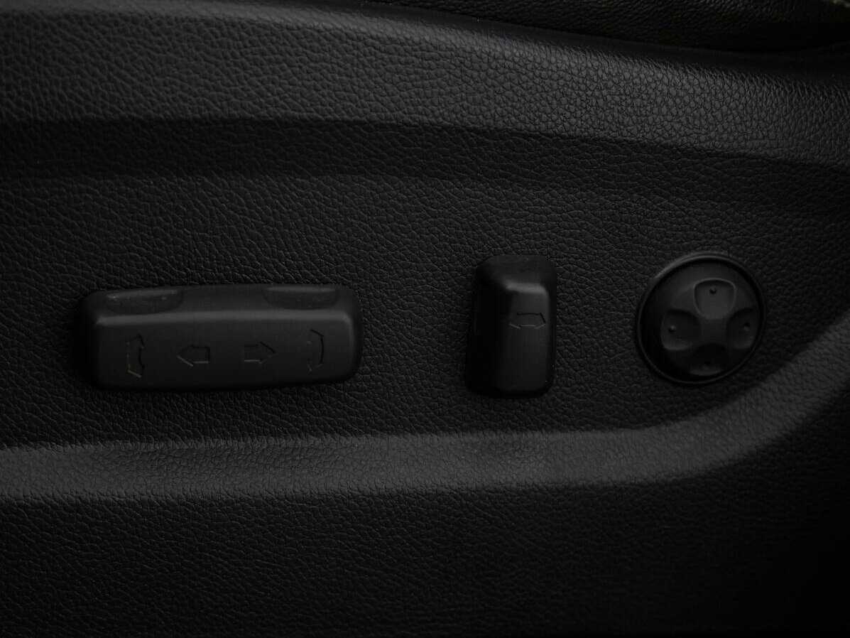 Б/У Хендай Санта Фе 2014 года. Фото: #12