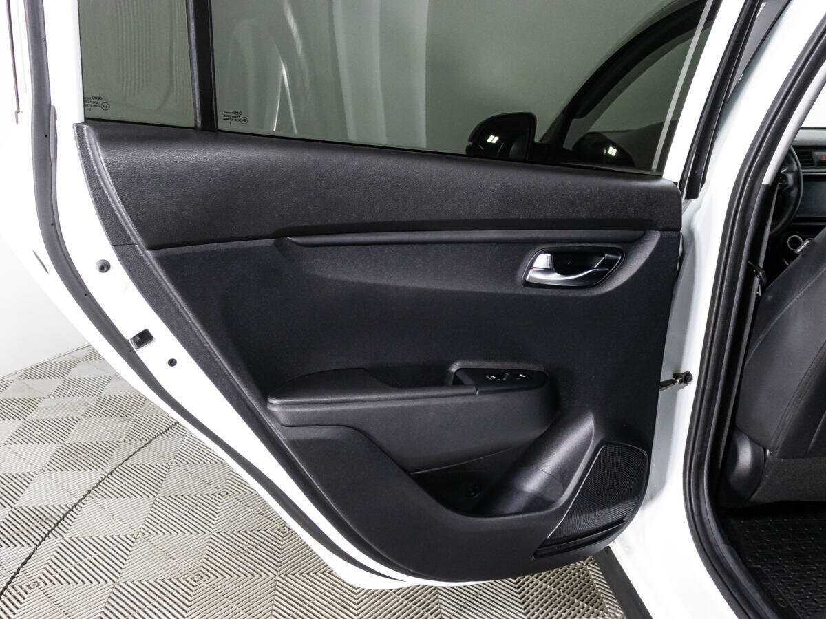 Б/У Киа Рио 2020 года. Фото: #25