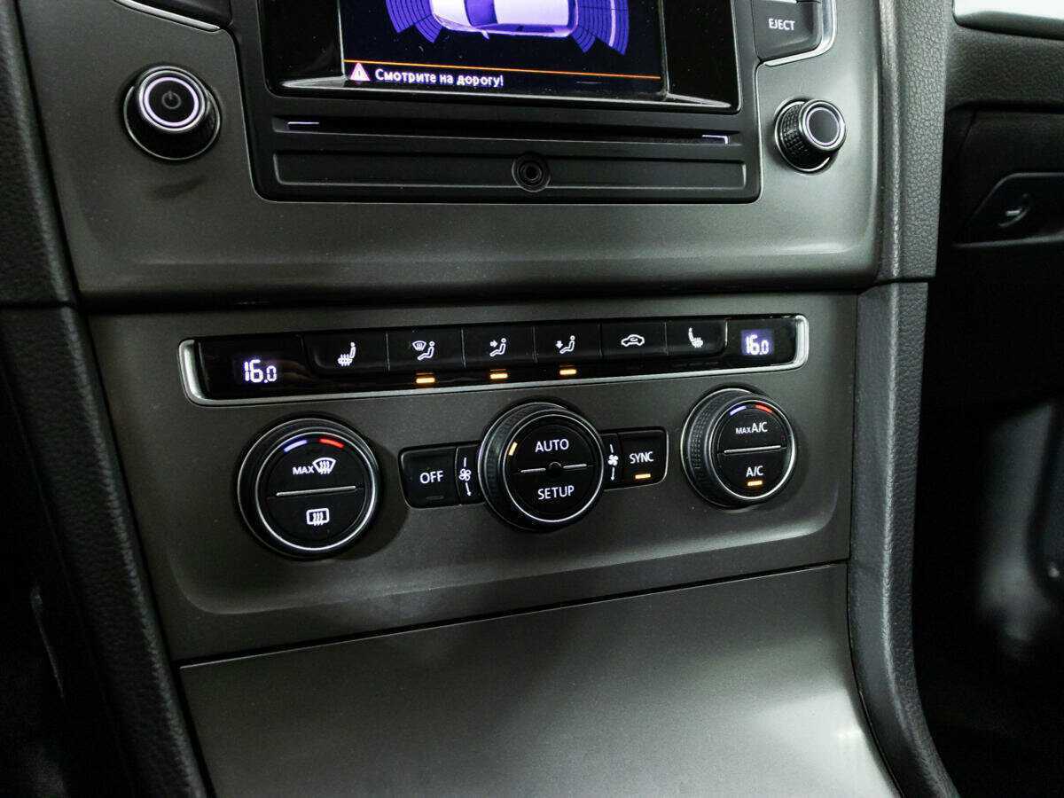 Б/У Фольксваген Гольф 2013 года. Фото: #15