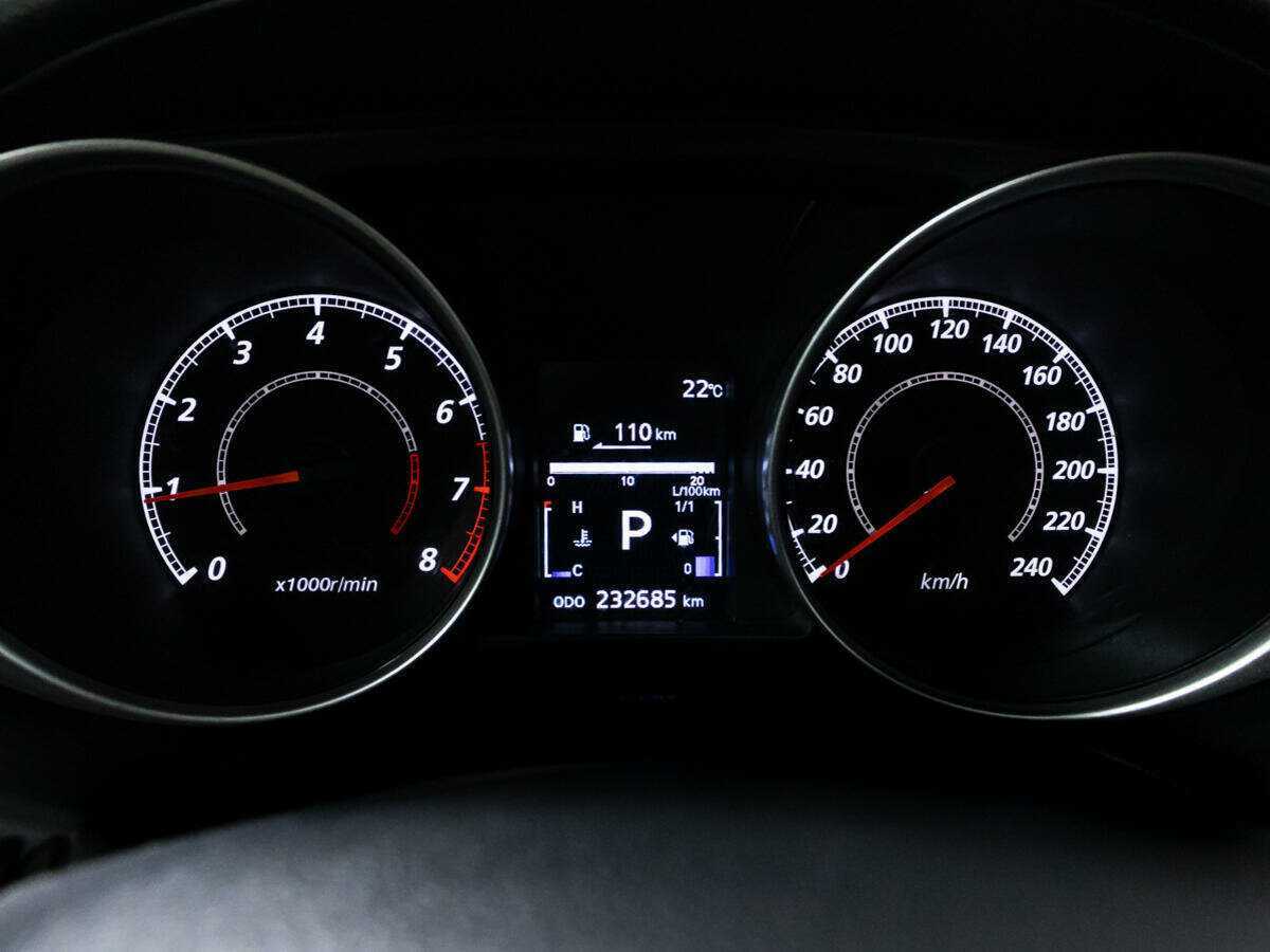 Б/У Митсубиши АС-Икс 2013 года. Фото: #11