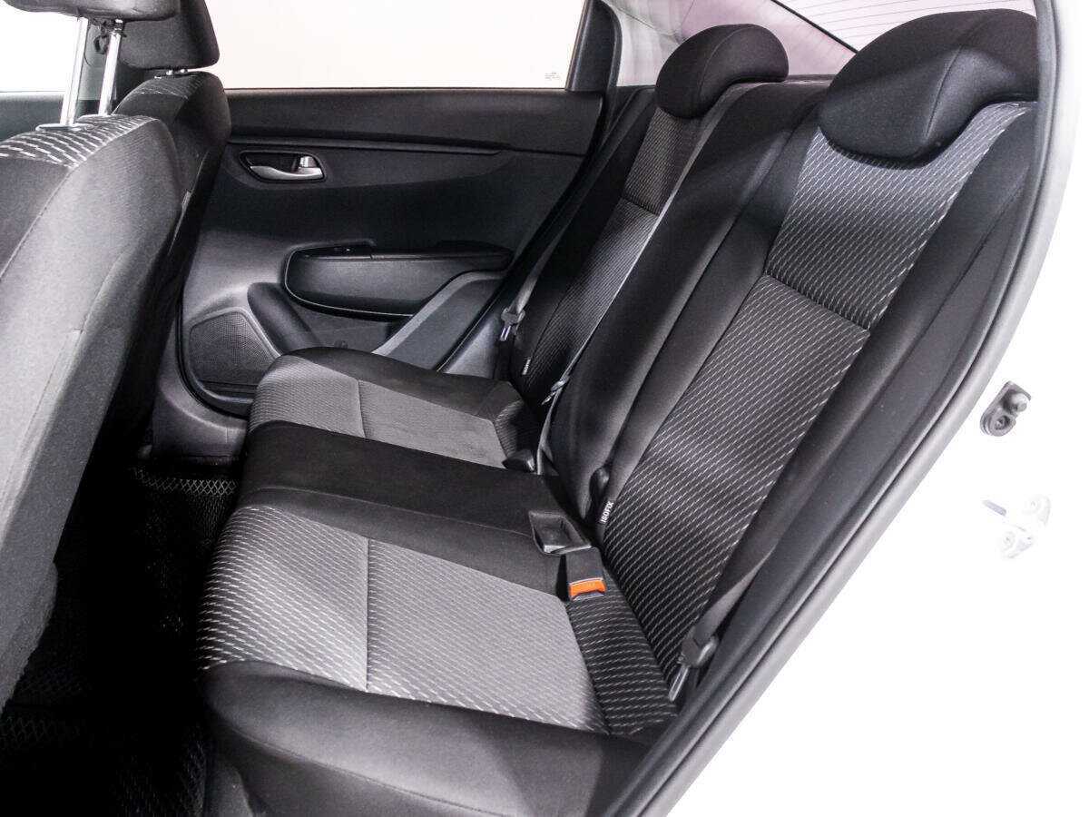 Б/У Киа Рио 2018 года. Фото: #8