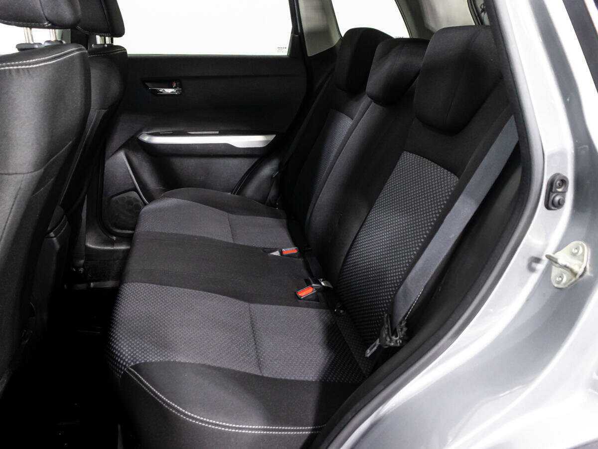 Б/У Сузуки Витара 2017 года. Фото: #9