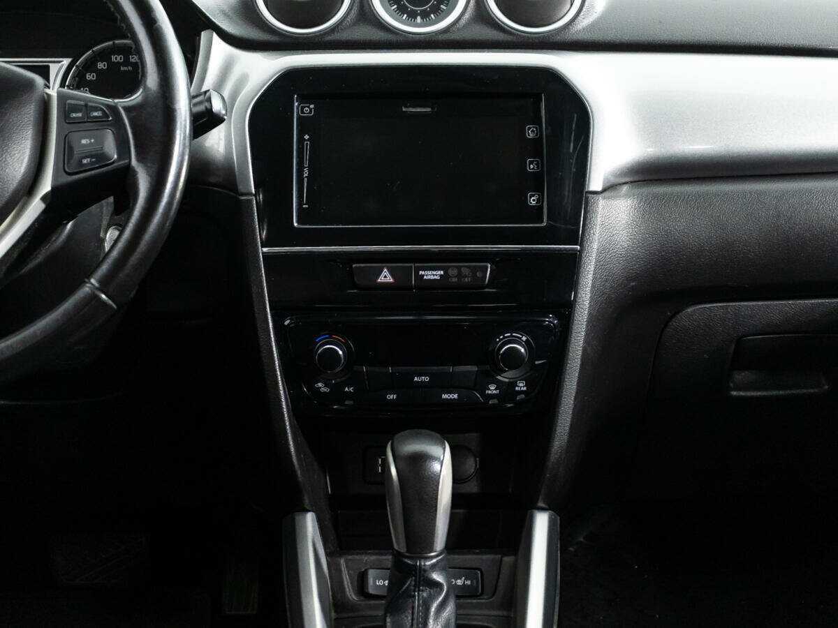 Б/У Сузуки Витара 2017 года. Фото: #13