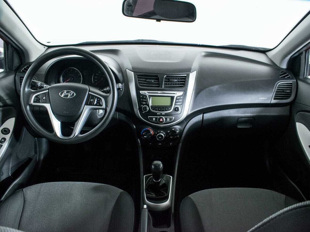 Б/У Хендай Солярис 2012 года. Фото: #11