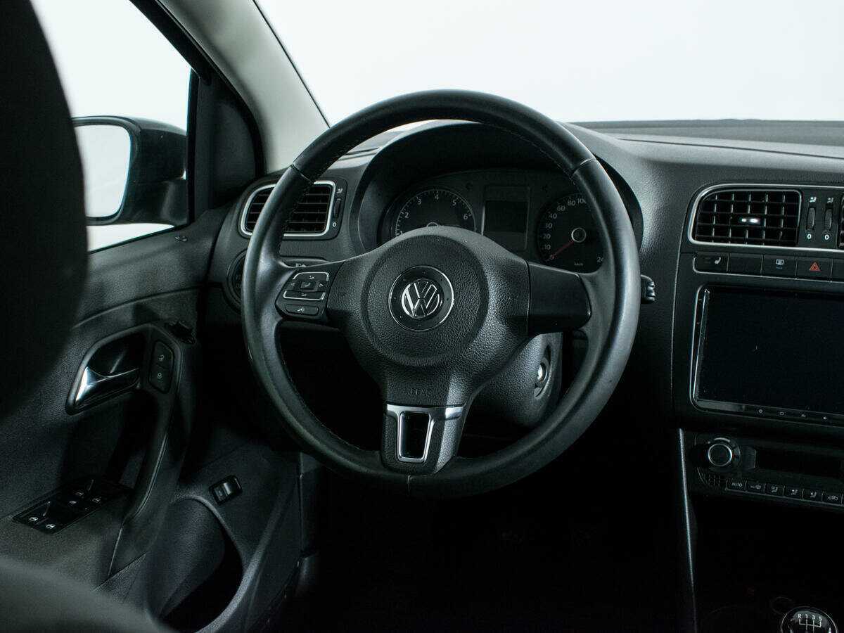 Б/У Фольксваген Поло 2014 года. Фото: #13