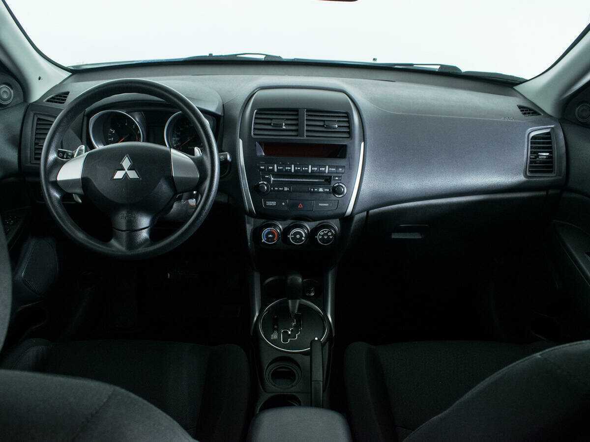 Б/У Митсубиши АС-Икс 2012 года. Фото: #10