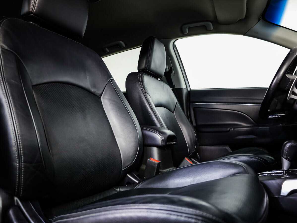 Б/У Митсубиши АС-Икс 2012 года. Фото: #10