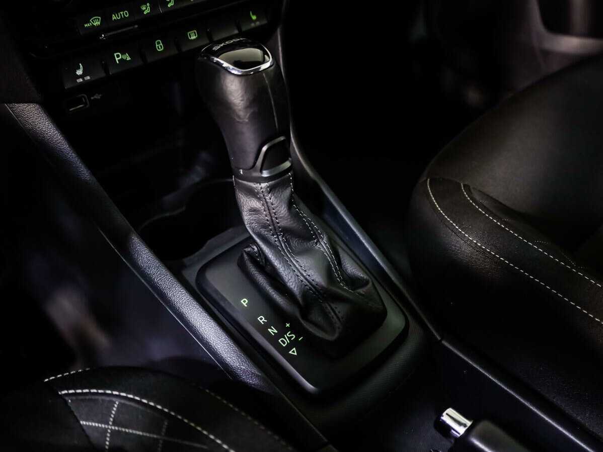 Б/У Шкода Рапид 2018 года. Фото: #14