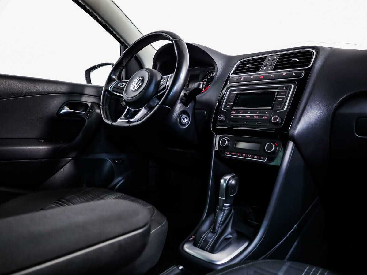 Б/У Фольксваген Поло 2017 года. Фото: #7