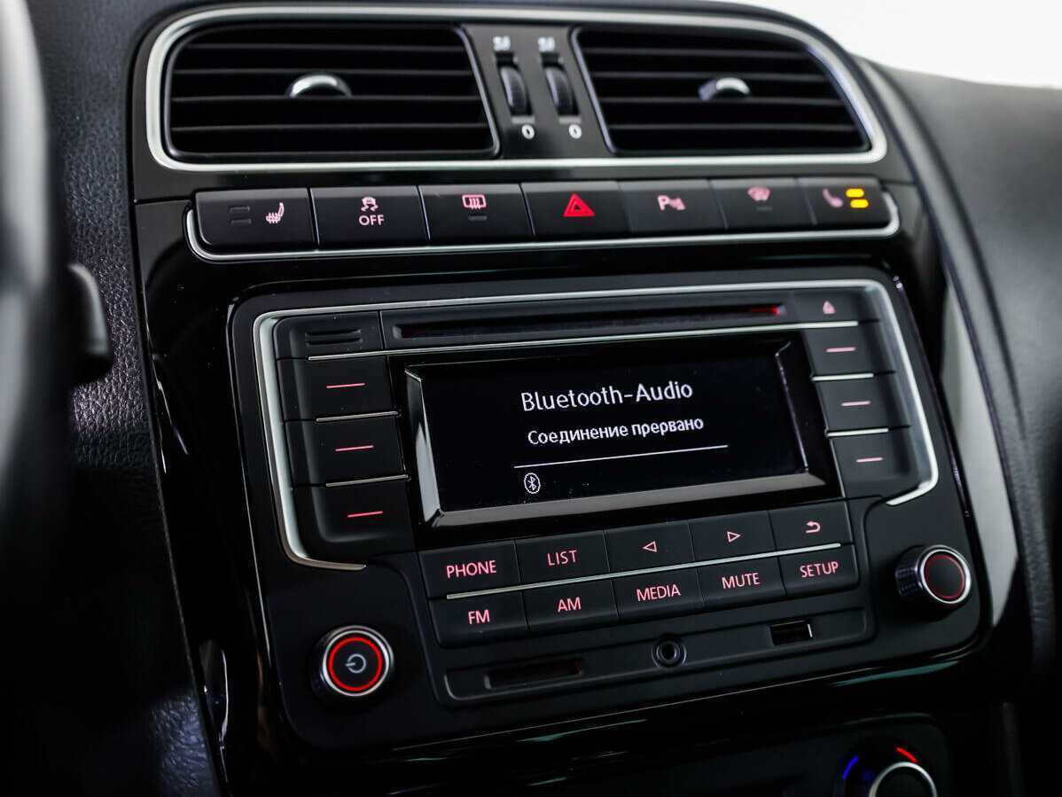 Б/У Фольксваген Поло 2017 года. Фото: #12