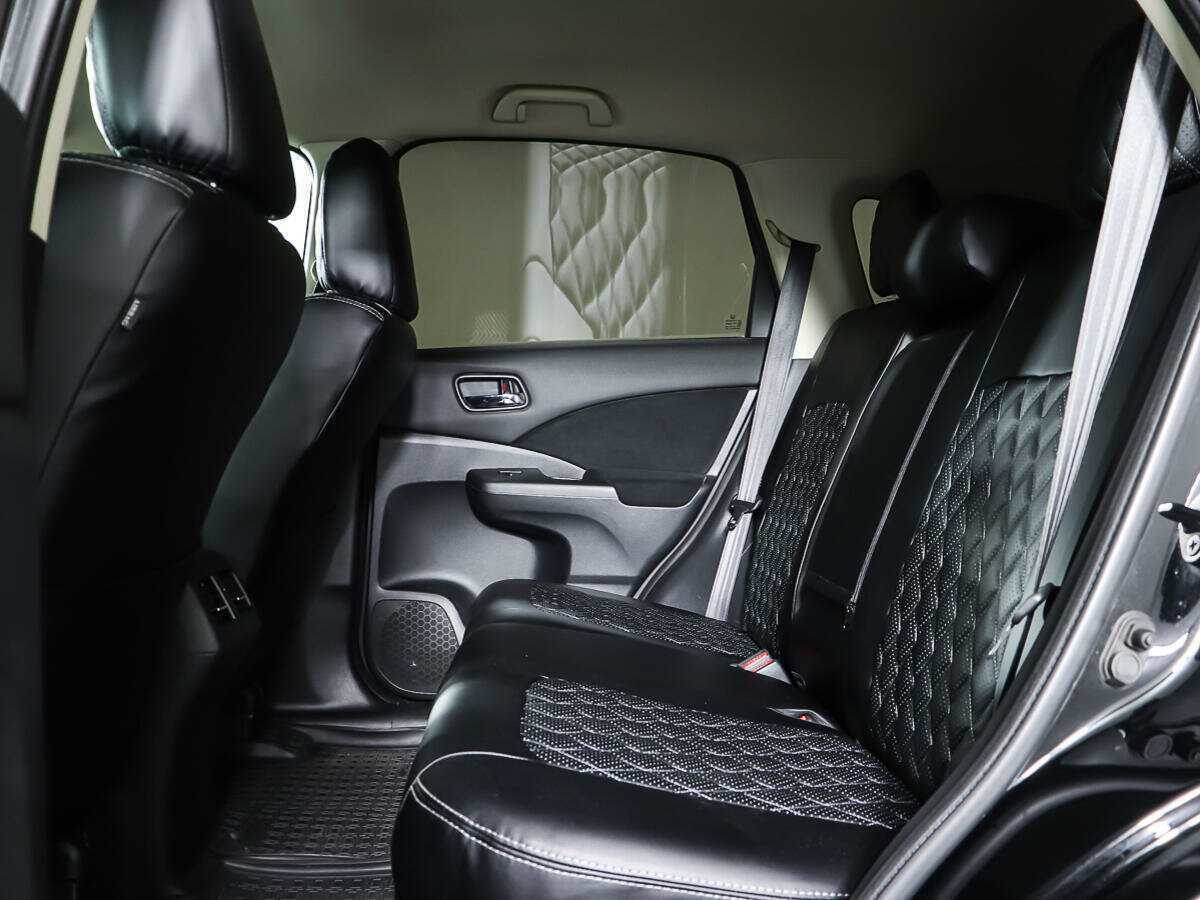 Б/У Хонда ЦР-В 2012 года. Фото: #9