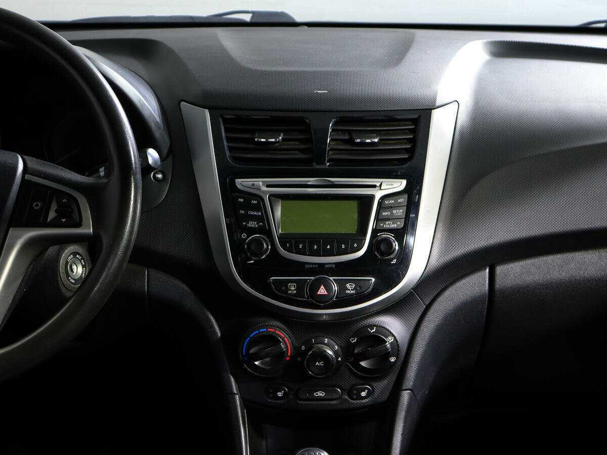 Б/У Хендай Солярис 2014 года. Фото: #10