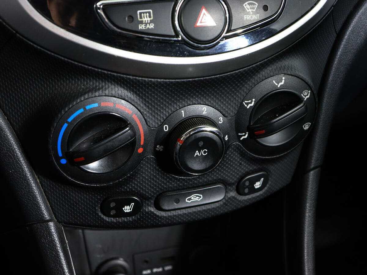 Б/У Хендай Солярис 2014 года. Фото: #16