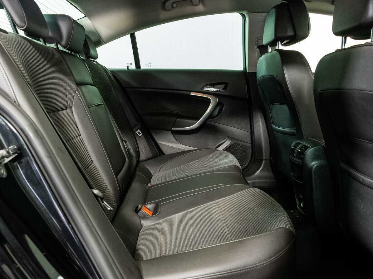 Б/У Опель Инсигния 2013 года. Фото: #10