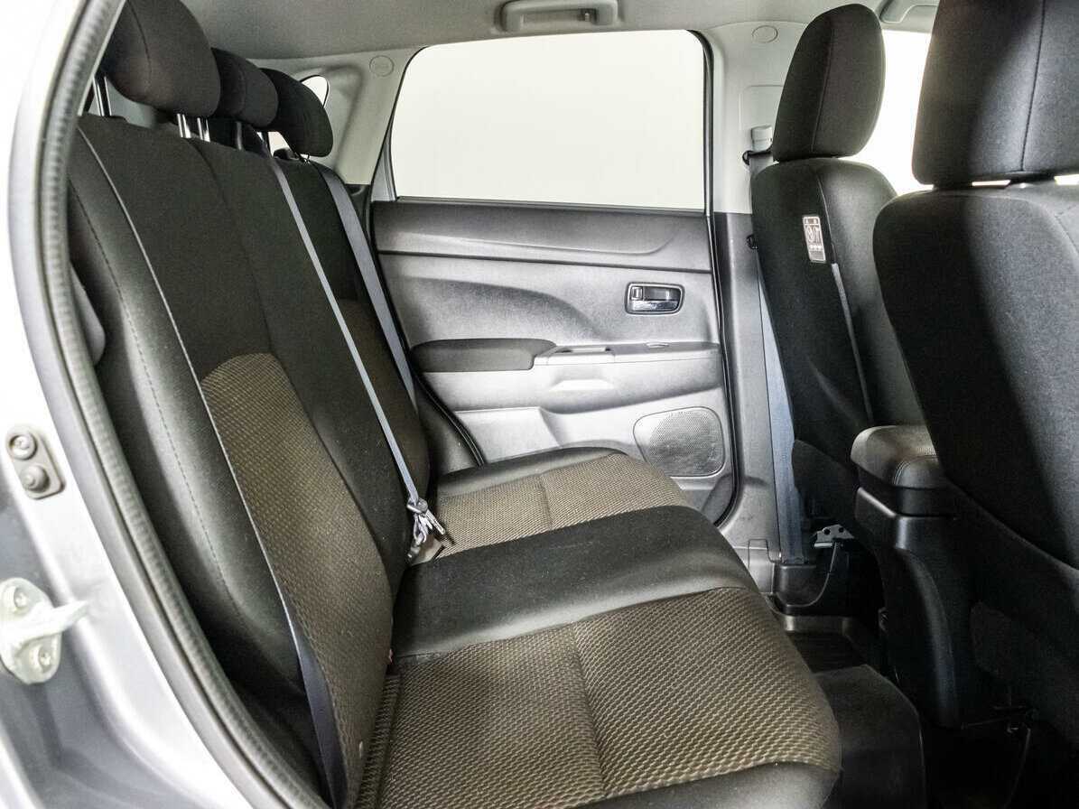 Б/У Митсубиши АС-Икс 2018 года. Фото: #13