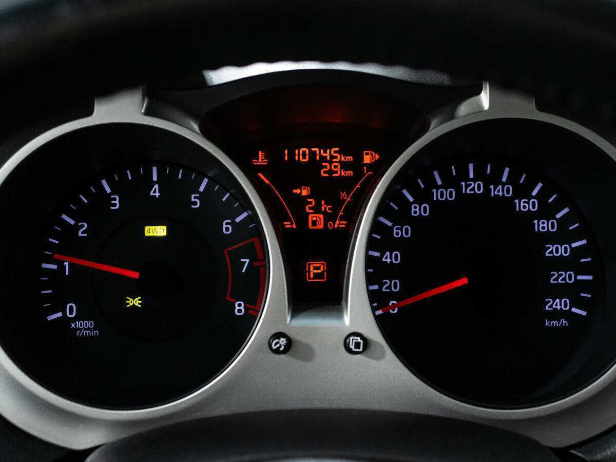 Б/У Ниссан Жук 2013 года. Фото: #11