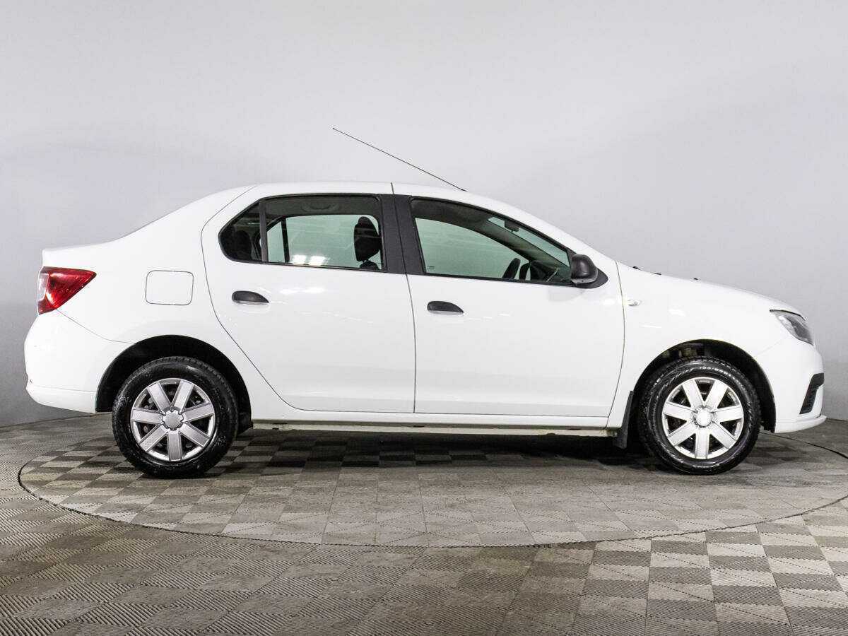 Б/У Рено Логан 2019 года. Фото: #2