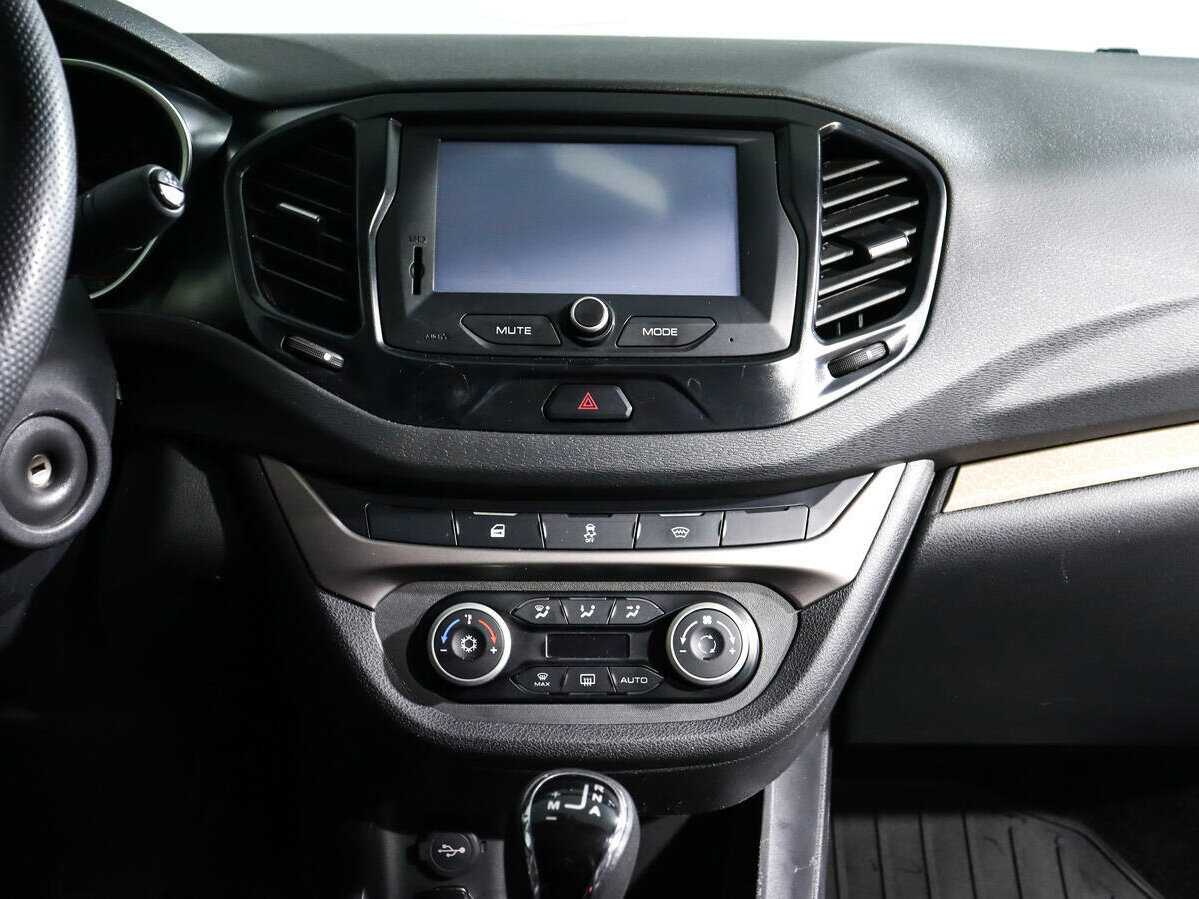 Б/У Лада (ВАЗ) Веста 2019 года. Фото: #10