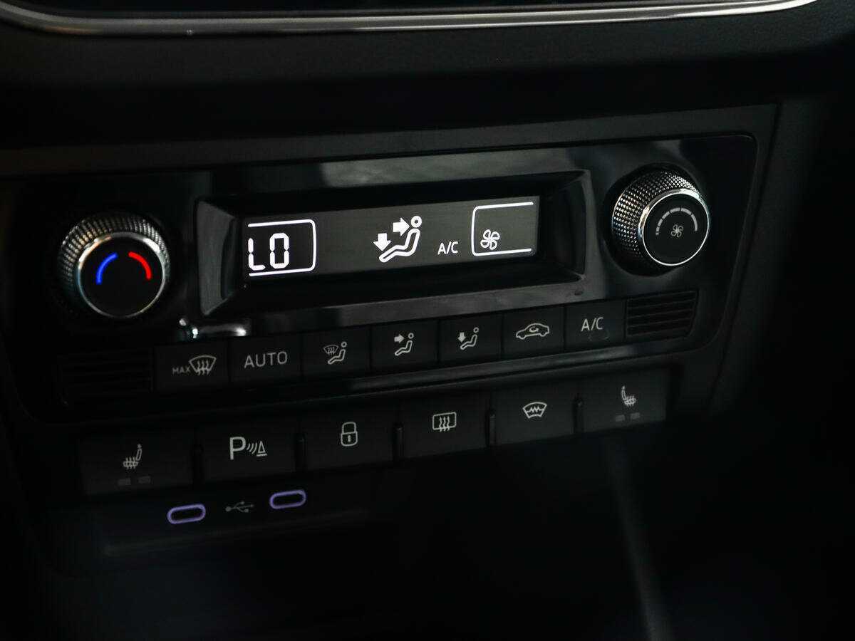 Б/У Шкода Рапид 2022 года. Фото: #13