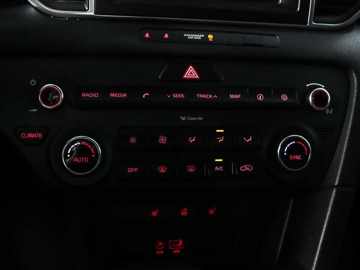 Б/У Киа Спортейдж 2016 года. Фото: #15