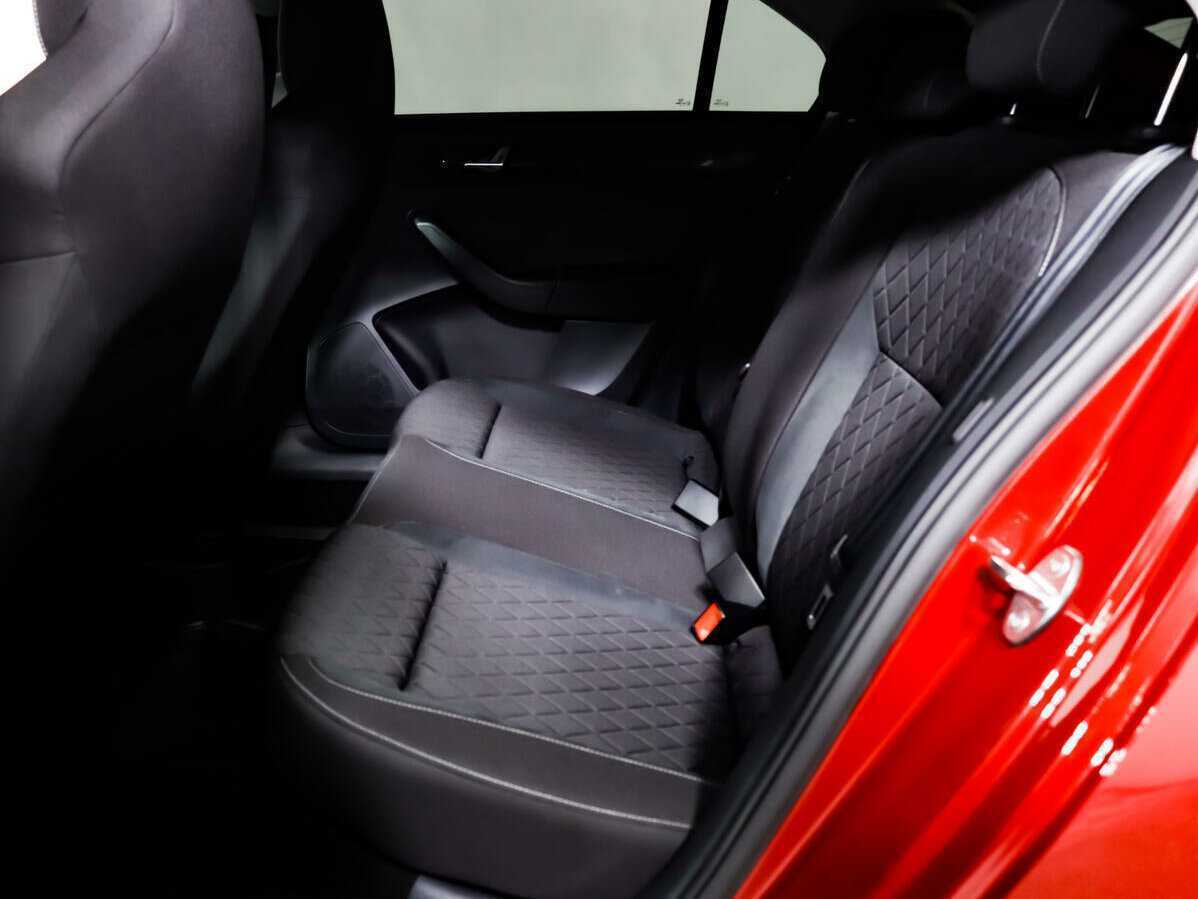 Б/У Шкода Рапид 2022 года. Фото: #11