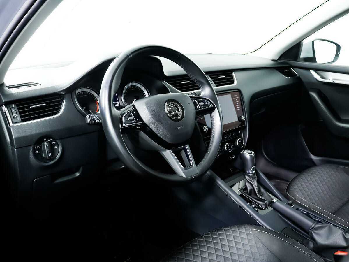 Б/У Шкода Октавия 2018 года. Фото: #12