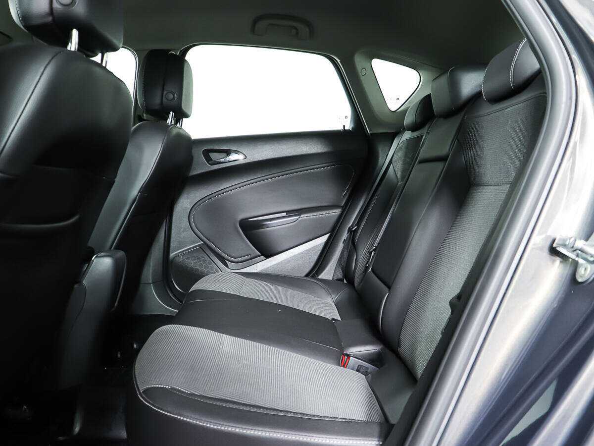 Б/У Опель Астра 2012 года. Фото: #9